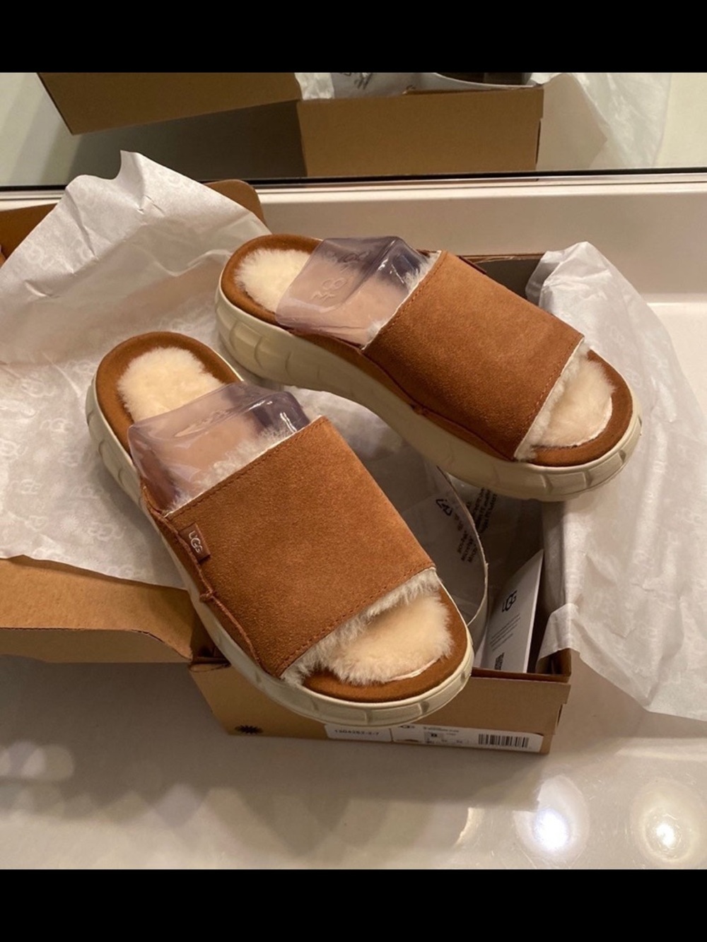 UGG Westsider Slide Sandals Size 8